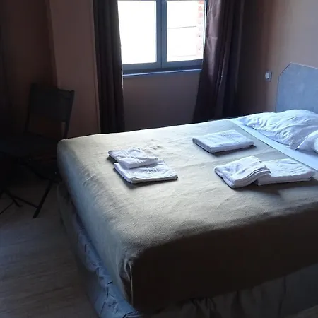 L'hotel De La Taverne * Étretat