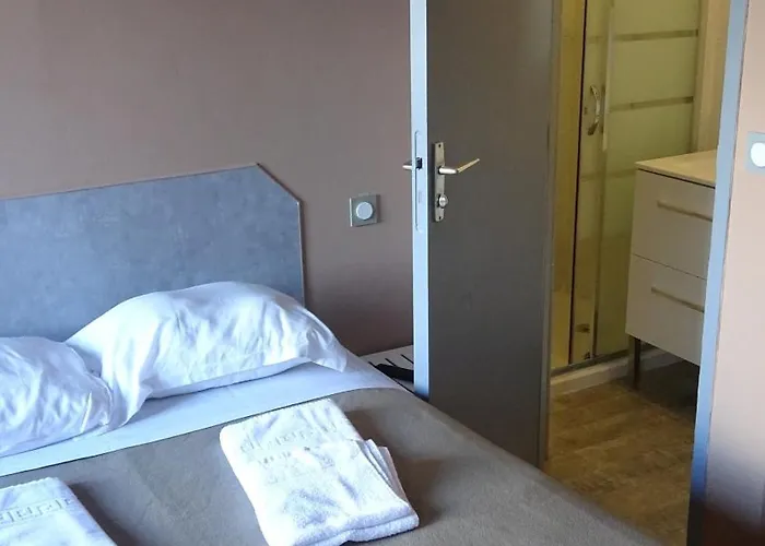 Отель L'hotel De La Taverne Этрета